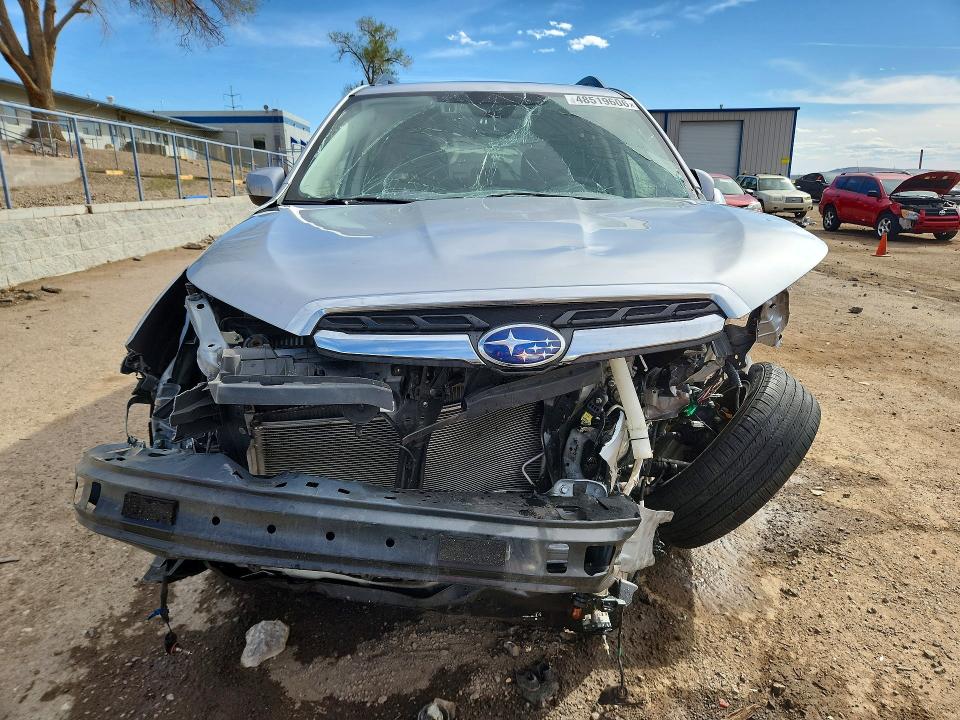 48519606 :رقم المزاد ، JF2SJAWC3JH611562 vin ، 2018 Subaru Forester مزاد بيع