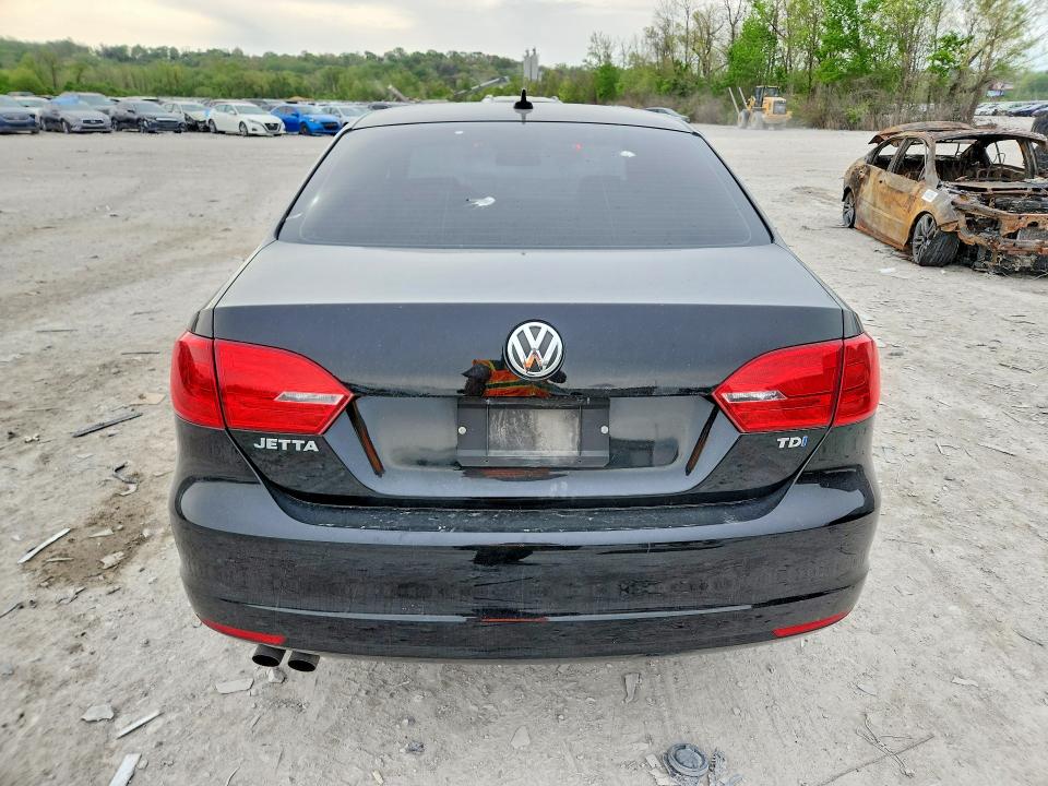 49989646 :رقم المزاد ، 3VWLL7AJ0EM372590 vin ، 2014 Volkswagen Jetta مزاد بيع