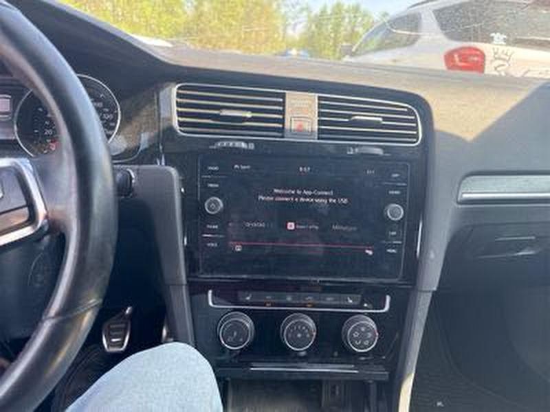 Продаж на аукціоні авто 2019 Volkswagen Gti, vin: 3VW5T7AU6KM002193, номер лоту: 51468666