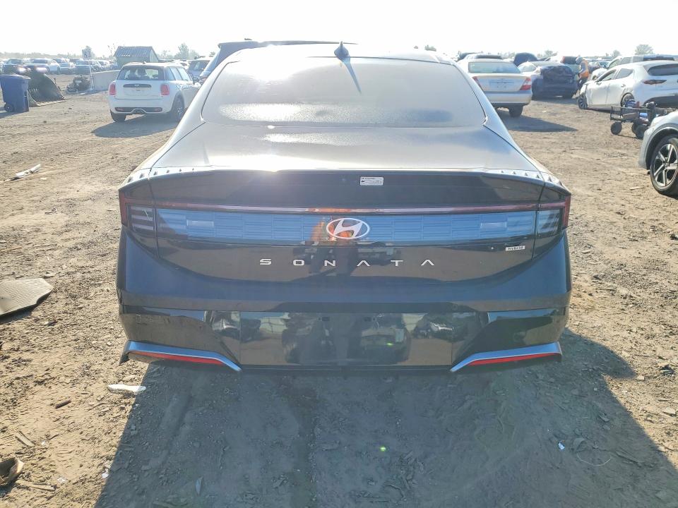 2025 Hyundai Sonata Hybrid მანქანა იყიდება აუქციონზე, vin: KMHL54JJ2SA105239, აუქციონის ნომერი: 50824396