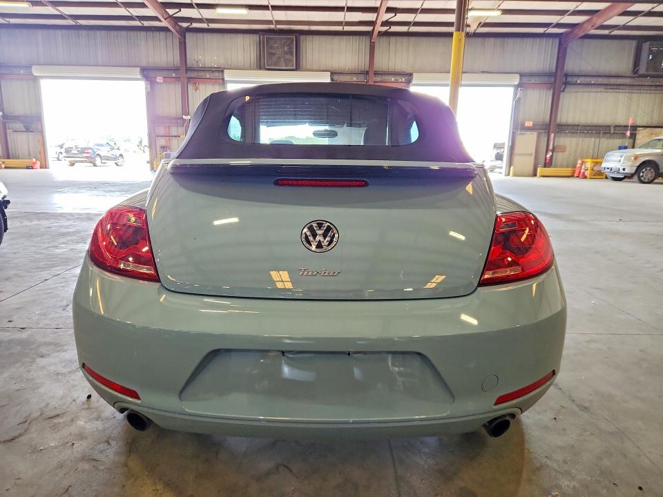51720076 :رقم المزاد ، 3VW7A7ATXDM801189 vin ، 2013 Volkswagen Beetle مزاد بيع