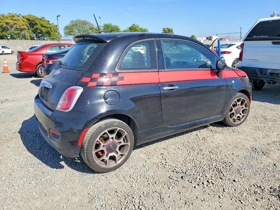 50134516 :رقم المزاد ، 3C3CFFBR5FT508247 vin ، 2015 Fiat 500 مزاد بيع