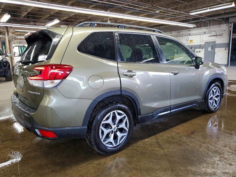 Продаж на аукціоні авто 2023 Subaru Forester, vin: JF2SKAEC0PH425498, номер лоту: 47951766