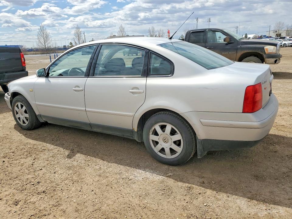 1999 Volkswagen Passat მანქანა იყიდება აუქციონზე, vin: WVWAD63B5XE321862, აუქციონის ნომერი: 51871296