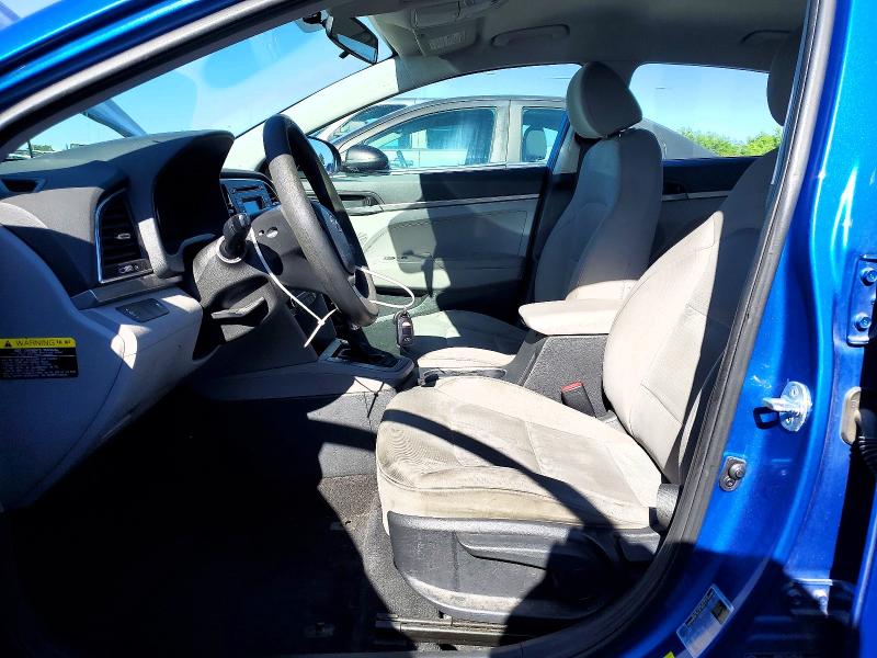 51021996 :رقم المزاد ، 5NPD74LF1HH201814 vin ، 2017 Hyundai Elantra مزاد بيع