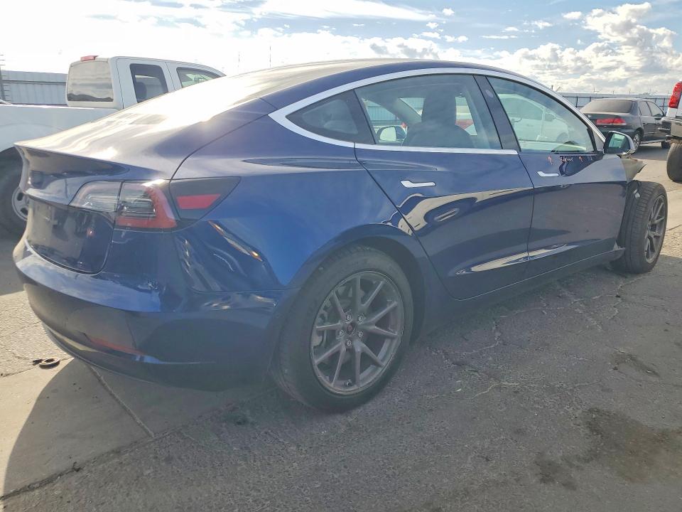 Продажа на аукционе авто 2018 Tesla Model 3, vin: 5YJ3E1EA9JF059217, номер лота: 48709386