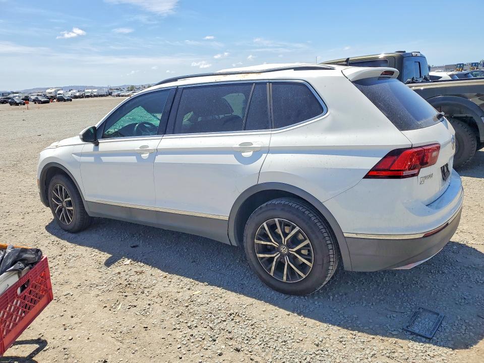 50712736 :رقم المزاد ، 3VV3B7AX1MM009564 vin ، 2021 Volkswagen Tiguan مزاد بيع