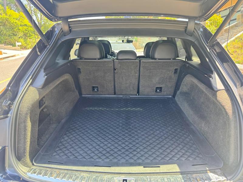 2017 Bentley Bentayga მანქანა იყიდება აუქციონზე, vin: SJAAC2ZV6HC015264, აუქციონის ნომერი: 50670136