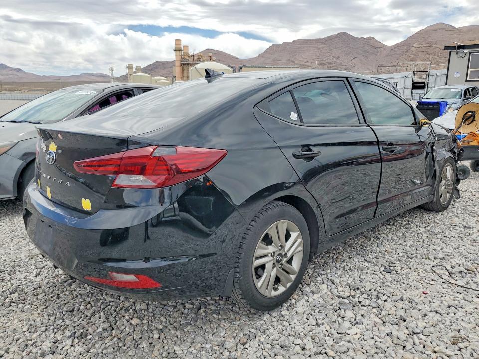 50617786 :رقم المزاد ، 5NPD84LFXLH516410 vin ، 2020 Hyundai Elantra مزاد بيع