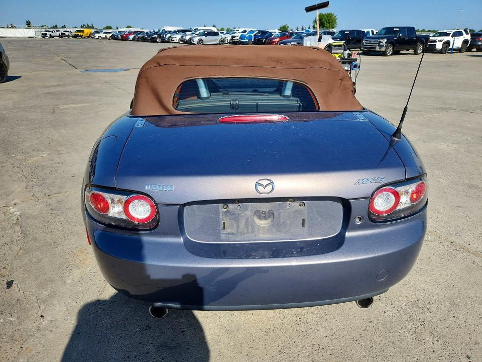 Продажа на аукционе авто 2007 Mazda Mx-5 Miata, vin: JM1NC25F070127329, номер лота: 51531036