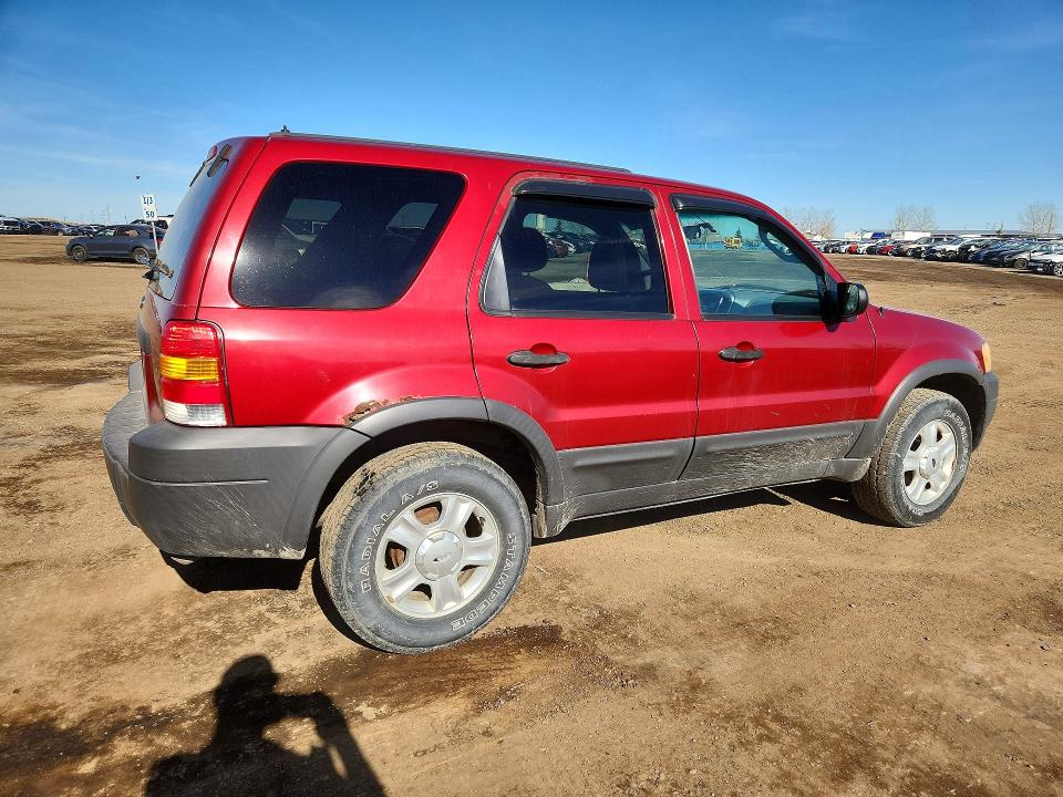 2003 Ford Escape მანქანა იყიდება აუქციონზე, vin: 1FMYU93133KA22143, აუქციონის ნომერი: 49666166