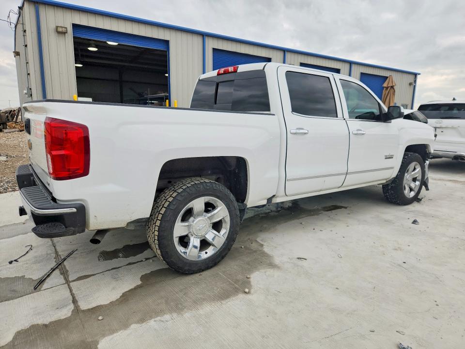 51028426 :رقم المزاد ، 3GCPCSEC1JG335298 vin ، 2018 Chevrolet Silverado مزاد بيع