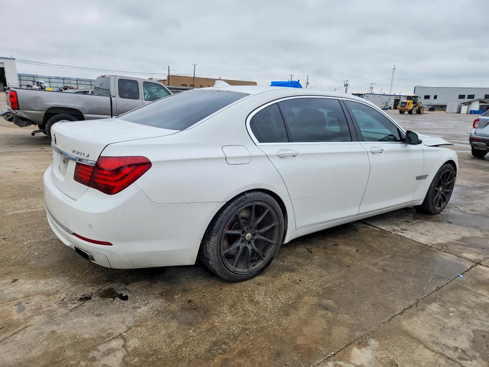 2013 Bmw 5 Series 550i Rwd მანქანა იყიდება აუქციონზე, vin: WBAYE8C57DDE22260, აუქციონის ნომერი: 51099586