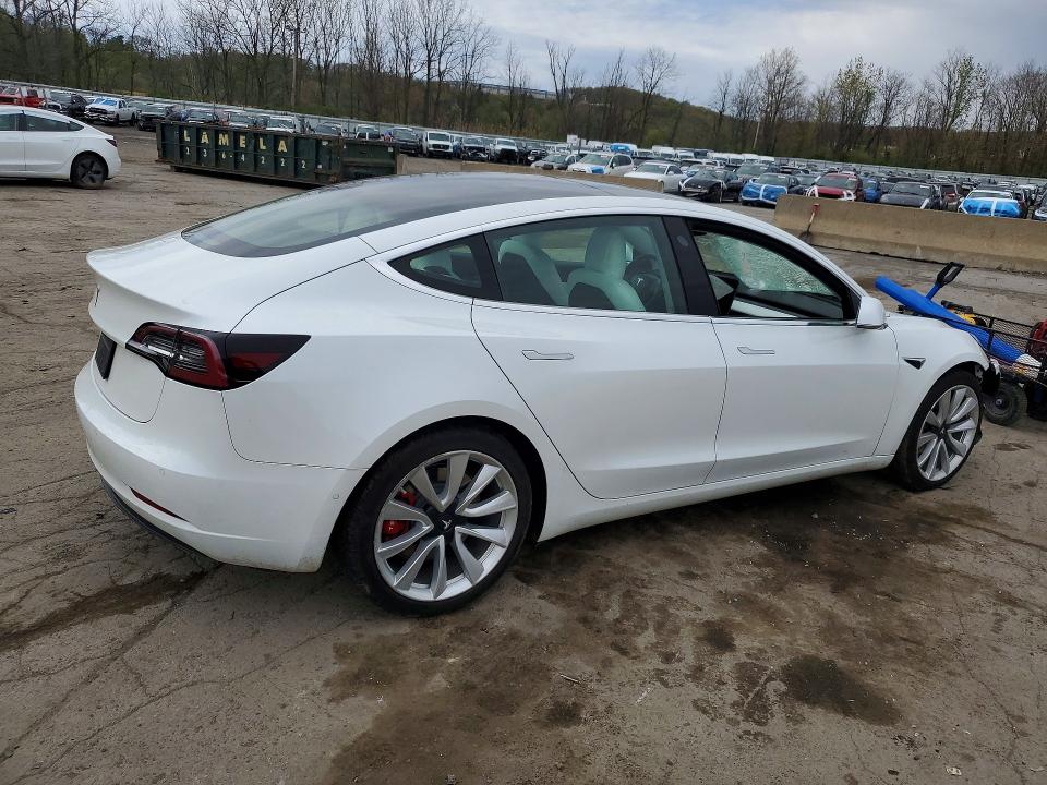 50590166 :رقم المزاد ، 5YJ3E1EB0KF494945 vin ، 2019 Tesla Model 3 مزاد بيع