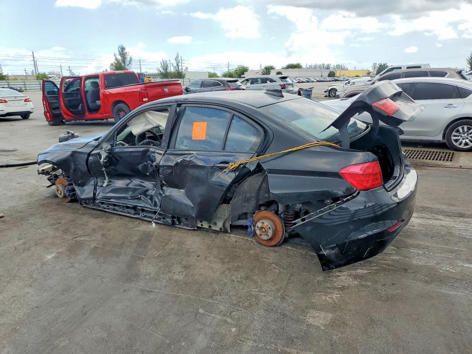 2013 Bmw 328 მანქანა იყიდება აუქციონზე, vin: WBA3C1C55DF442399, აუქციონის ნომერი: 51908596