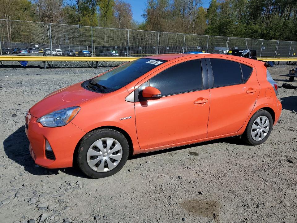 49096186 :رقم المزاد ، JTDKDTB34E1084685 vin ، 2014 Toyota Prius C مزاد بيع