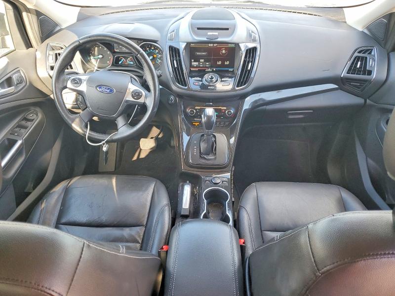 Продаж на аукціоні авто 2015 Ford Escape, vin: 1FMCU9J93FUB33643, номер лоту: 49510116