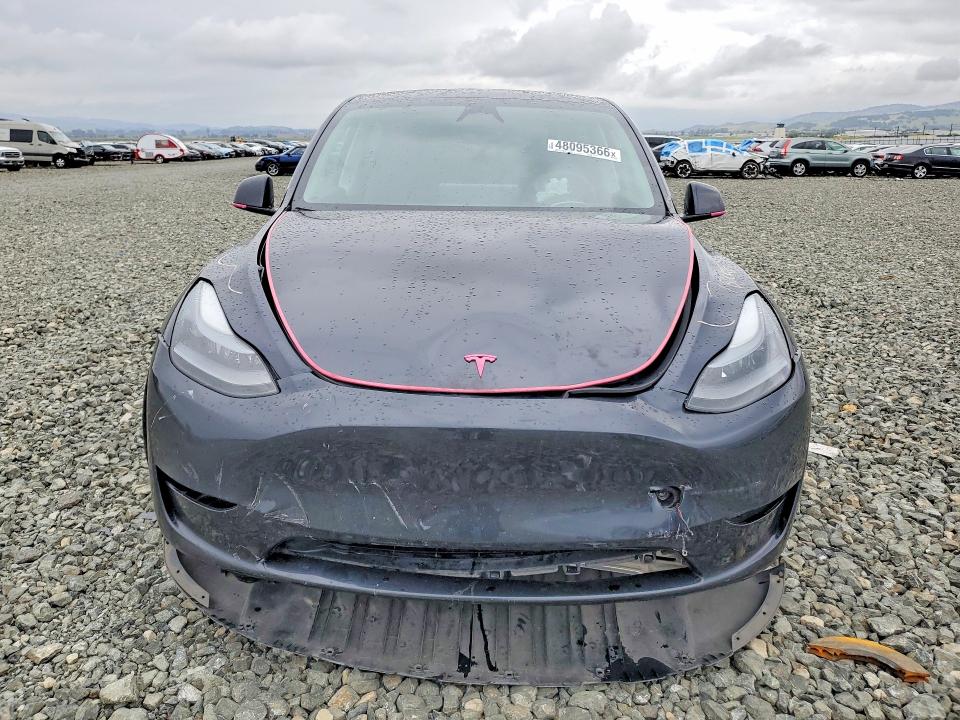 48095366 :رقم المزاد ، 7SAYGDEE2RF060907 vin ، 2024 Tesla Model Y مزاد بيع