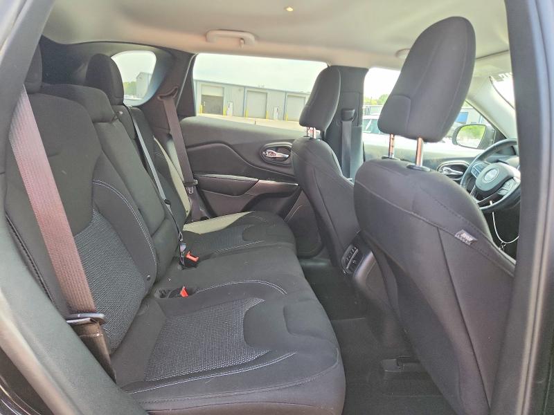 2019 Jeep Cherokee მანქანა იყიდება აუქციონზე, vin: 1C4PJLCB9KD423150, აუქციონის ნომერი: 49143156