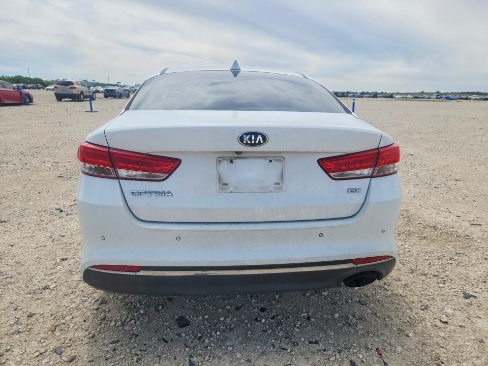 2018 Kia Optima მანქანა იყიდება აუქციონზე, vin: 5XXGU4L35JG247255, აუქციონის ნომერი: 49117496