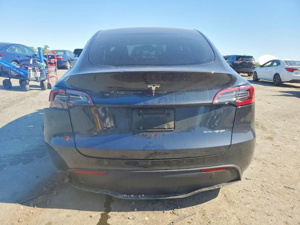 2024 Tesla Model Y მანქანა იყიდება აუქციონზე, vin: 7SAYGDEE4RA261236, აუქციონის ნომერი: 50263036