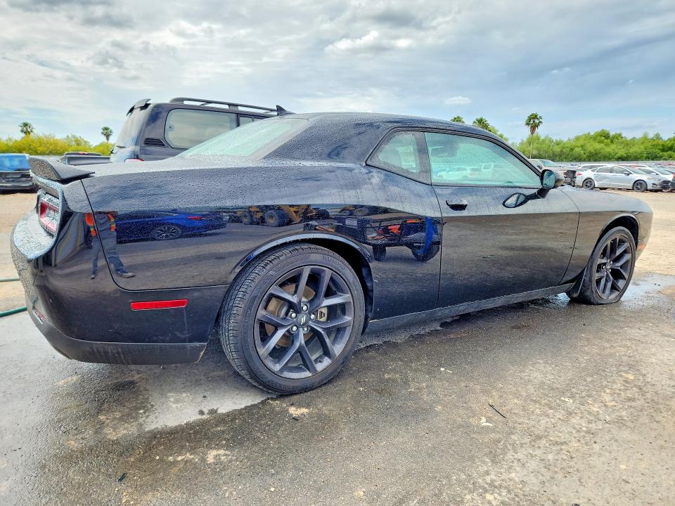 Продаж на аукціоні авто 2021 Dodge Challenger, vin: 2C3CDZJGXMH556064, номер лоту: 48902756