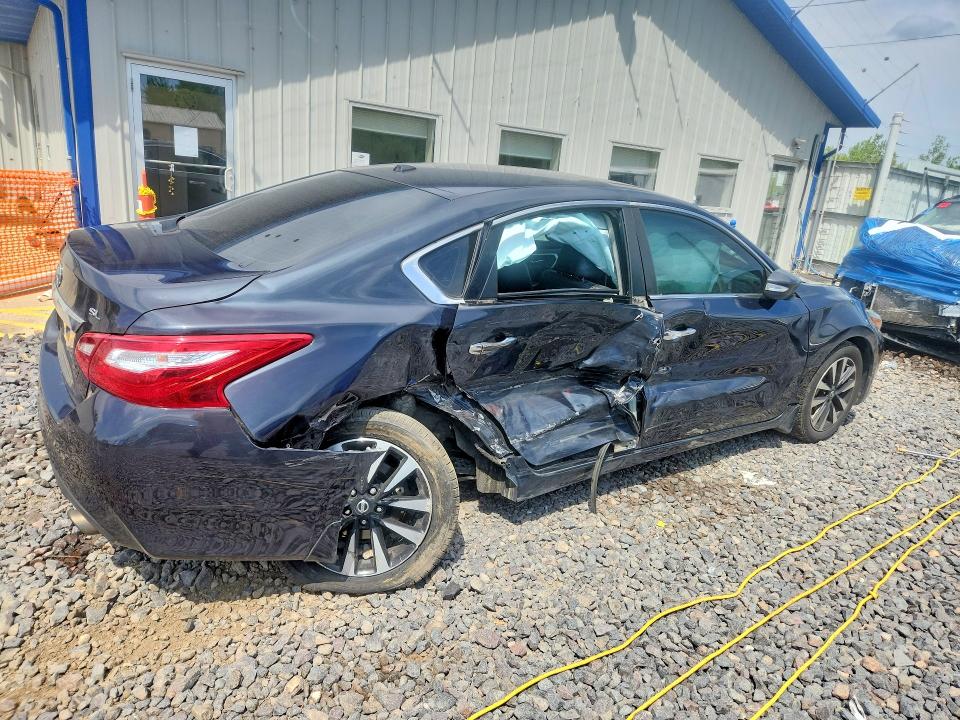 Aukcja sprzedaży 2017 Nissan Altima, vin: 1N4AL3AP8HC490065, numer aukcji: 52017926