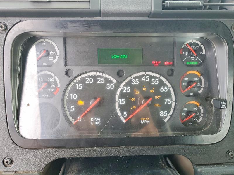 Продаж на аукціоні авто 2018 Freigliner Cascadia 125, vin: 1FUJGEDRXJLJR9654, номер лоту: 51856336