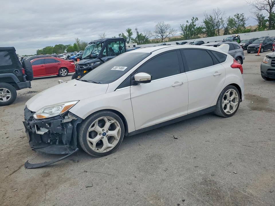 49671466 :رقم المزاد ، 1FAHP3M21CL242980 vin ، 2012 Ford Focus مزاد بيع