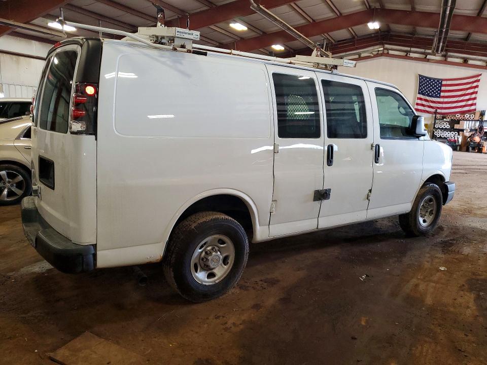 49718136 :رقم المزاد ، 1GCWGFCA9E1100337 vin ، 2014 Chev Express G2500 مزاد بيع