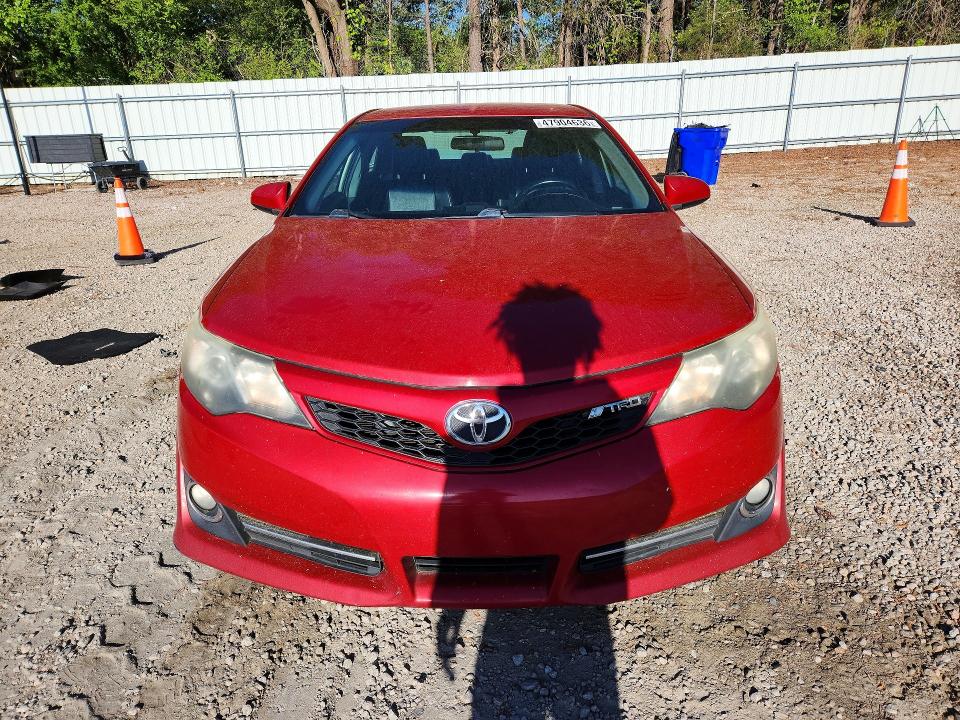 2014 Toyota Camry მანქანა იყიდება აუქციონზე, vin: 4T1BF1FK3EU757640, აუქციონის ნომერი: 47904636