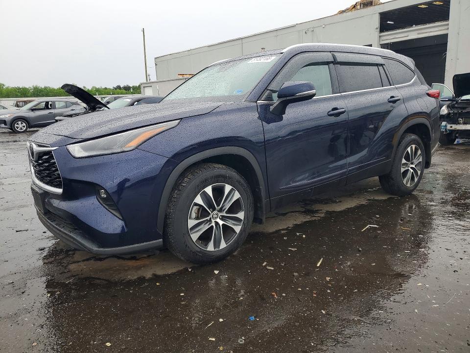 Продаж на аукціоні авто 2022 Toyota Highlander, vin: 5TDGZRBHXNS204546, номер лоту: 51492166