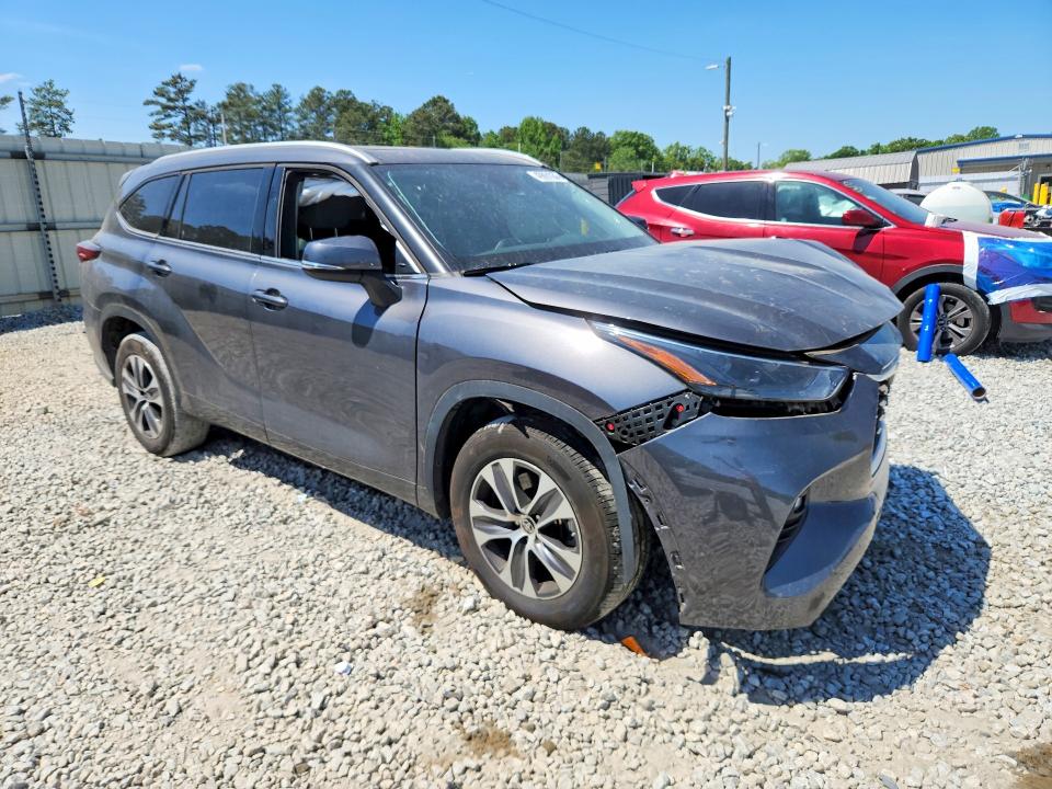 49891086 :رقم المزاد ، 5TDGARAH3NS512084 vin ، 2022 Toyota Highlander Hybrid مزاد بيع