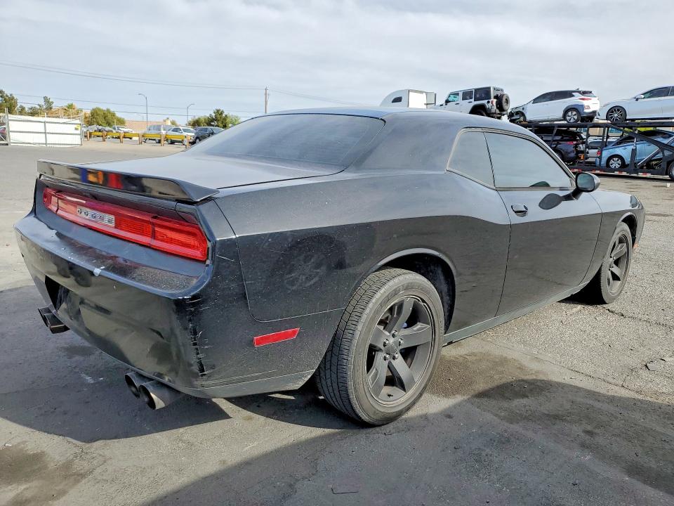 50185066 :رقم المزاد ، 2C3CDYAG8EH313073 vin ، 2014 Dodge Challenger مزاد بيع