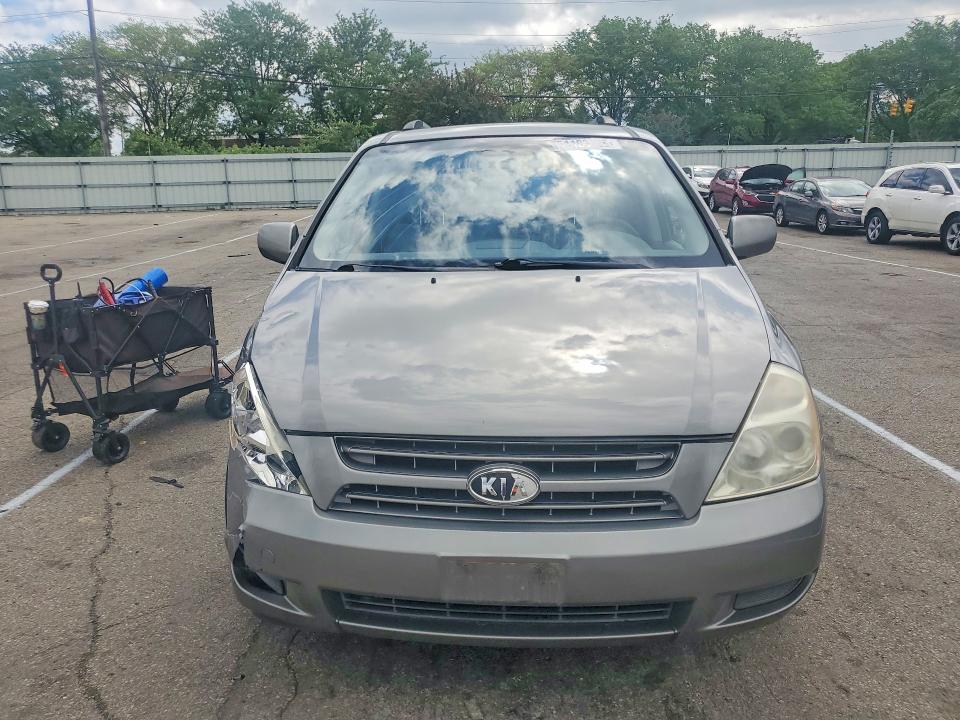 2010 Kia Sedona მანქანა იყიდება აუქციონზე, vin: KNDMG4C35A6349003, აუქციონის ნომერი: 51103486