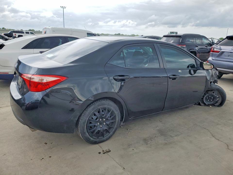48753026 :رقم المزاد ، 5YFBURHE0JP836285 vin ، 2018 Toyota Corolla مزاد بيع