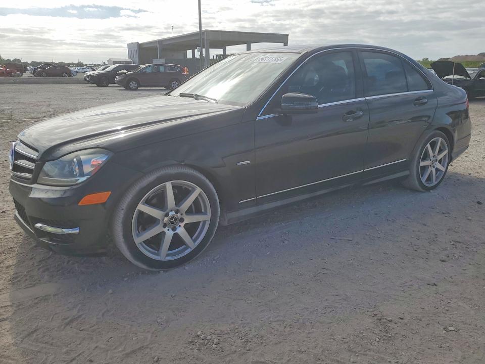 Продажа на аукционе авто 2012 Mercedes-benz C, vin: WDDGF4HB0CA613119, номер лота: 50111166