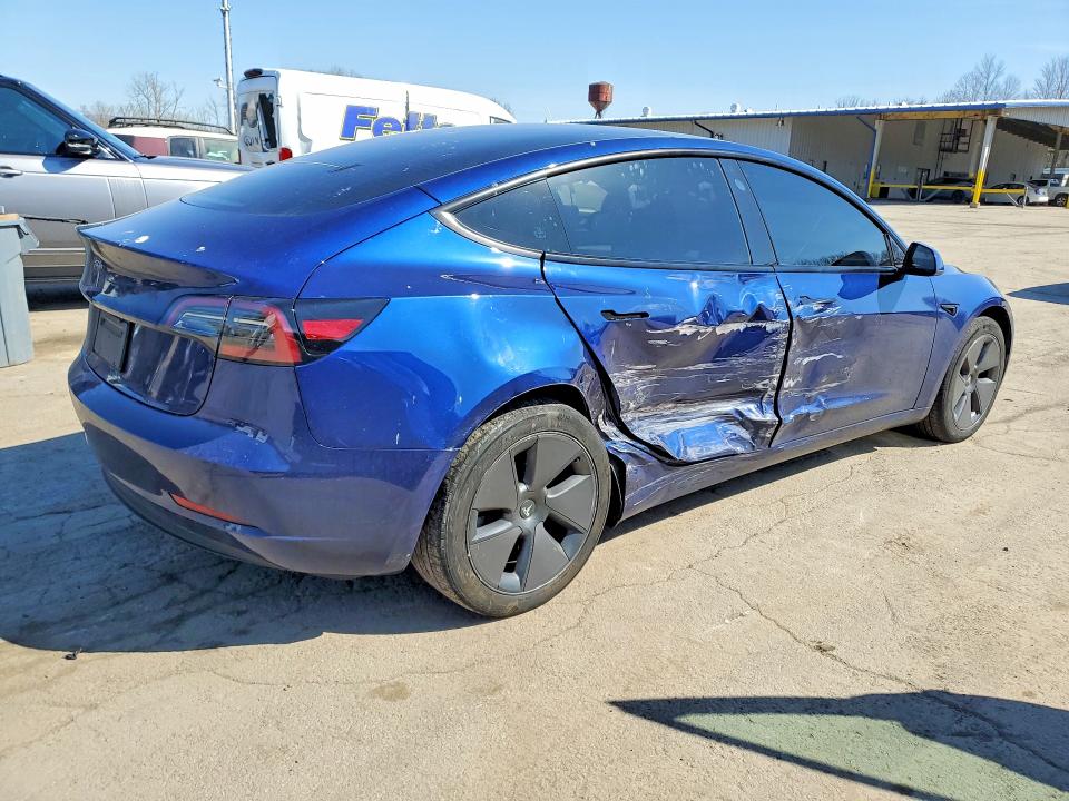Продажа на аукционе авто 2023 Tesla Model 3, vin: 5YJ3E1EAXPF687764, номер лота: 49112116