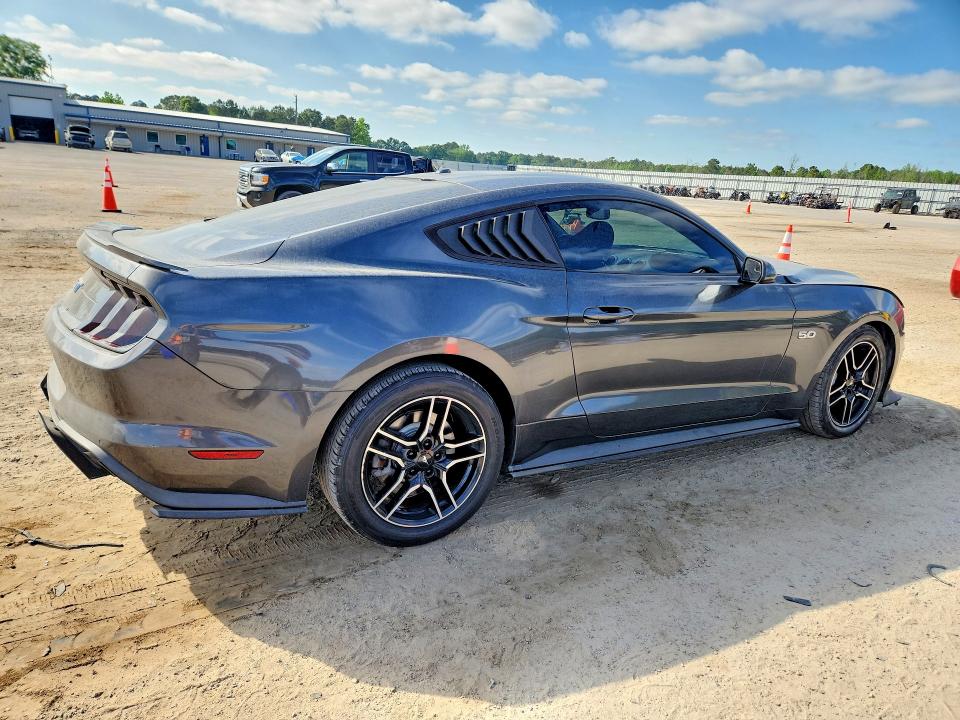 2018 Ford Mustang მანქანა იყიდება აუქციონზე, vin: 1FA6P8CF5J5162169, აუქციონის ნომერი: 51329526