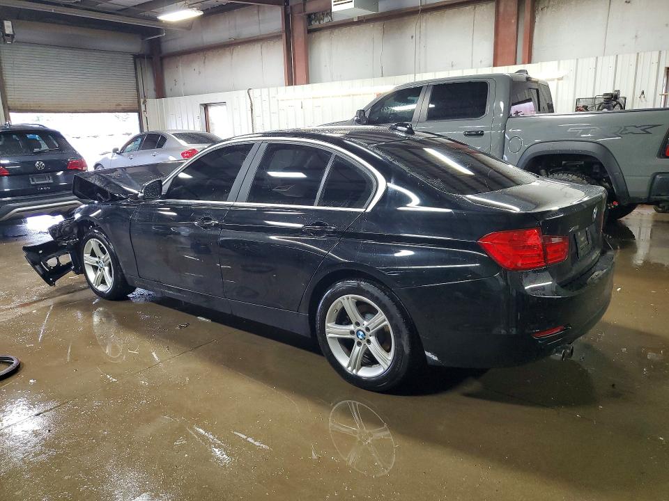 49645826 :رقم المزاد ، WBA3B3C55FF545405 vin ، 2015 Bmw 328 مزاد بيع