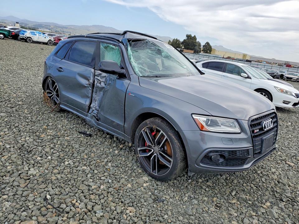 51189356 :رقم المزاد ، WA1CCAFP4HA030889 vin ، 2017 Audi Sq5 مزاد بيع