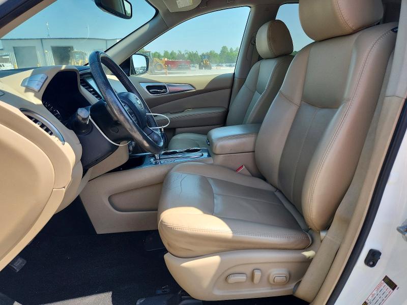 51127026 :رقم المزاد ، 5N1DR2MN1HC642306 vin ، 2017 Nissan Pathfinder مزاد بيع