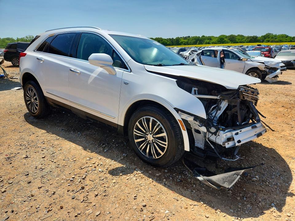 48917676 :رقم المزاد ، 1GYKNDRS6HZ257445 vin ، 2017 Cadillac Xt5 مزاد بيع