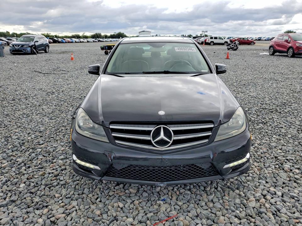 52748216 :رقم المزاد ، WDDGF8AB0EG159245 vin ، 2014 Mercedes Benz C مزاد بيع