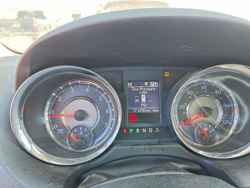 48940956 :رقم المزاد ، 2A4RR5DG5BR694642 vin ، 2011 Chrysler Town & Country مزاد بيع