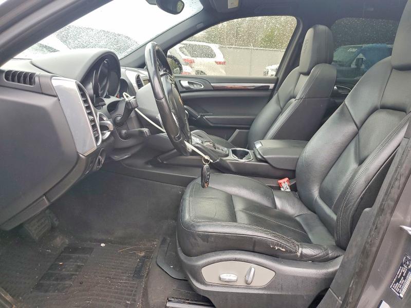 47027996 :رقم المزاد ، WP1AA2A25ELA90344 vin ، 2014 Porsche Cayenne مزاد بيع