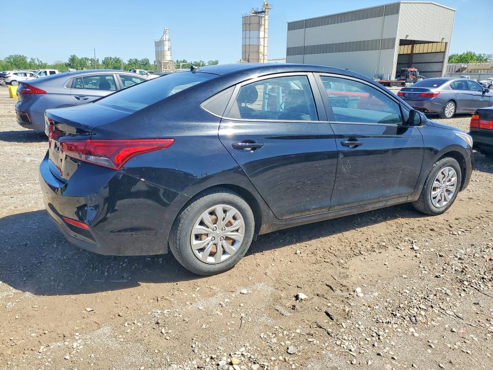 2018 Hyundai Accent მანქანა იყიდება აუქციონზე, vin: 3KPC24A32JE025725, აუქციონის ნომერი: 51124376