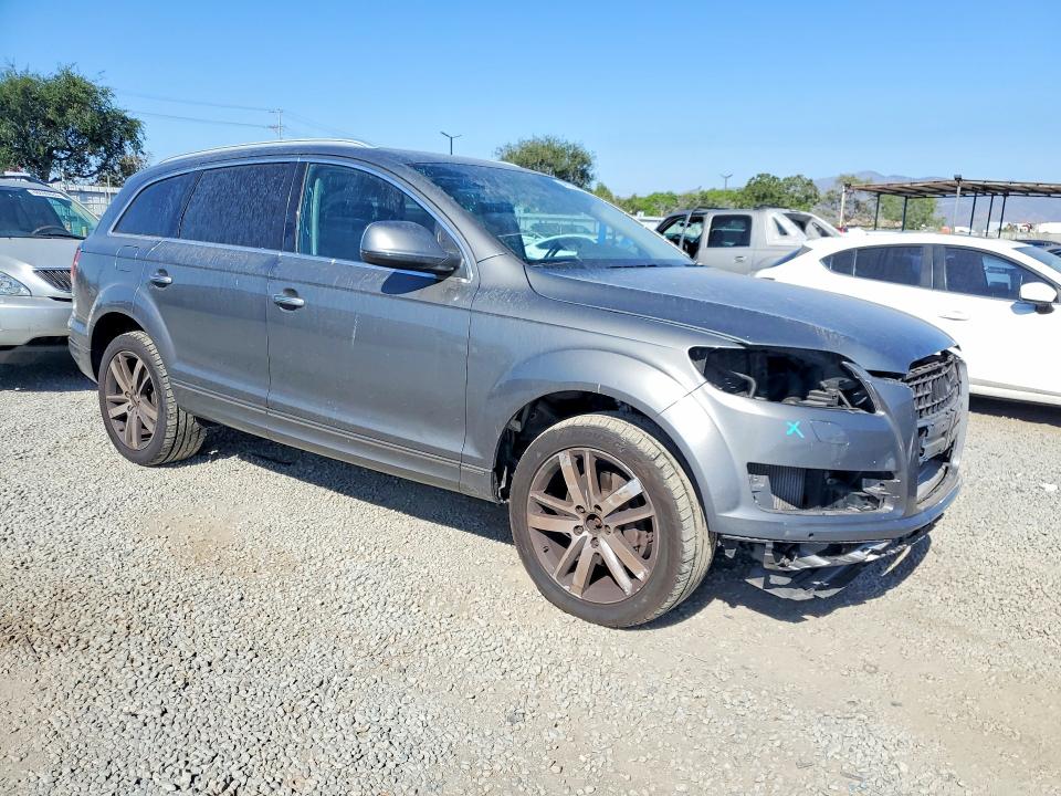 2015 Audi Q7 მანქანა იყიდება აუქციონზე, vin: WA1LMAFE3FD003786, აუქციონის ნომერი: 48938456