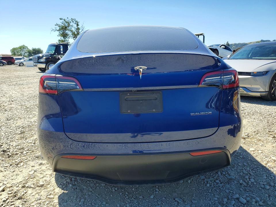 Продажа на аукционе авто 2024 Tesla Model Y, vin: 7SAYGDEEXRF116334, номер лота: 49146226