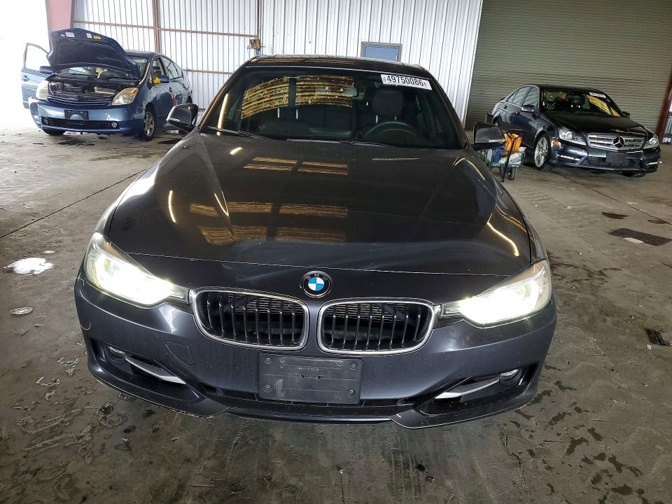 2013 Bmw 328 მანქანა იყიდება აუქციონზე, vin: WBA3B3C5XDF543436, აუქციონის ნომერი: 49750086